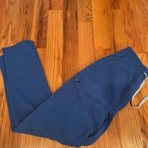 Figs scrub set in Royal blue